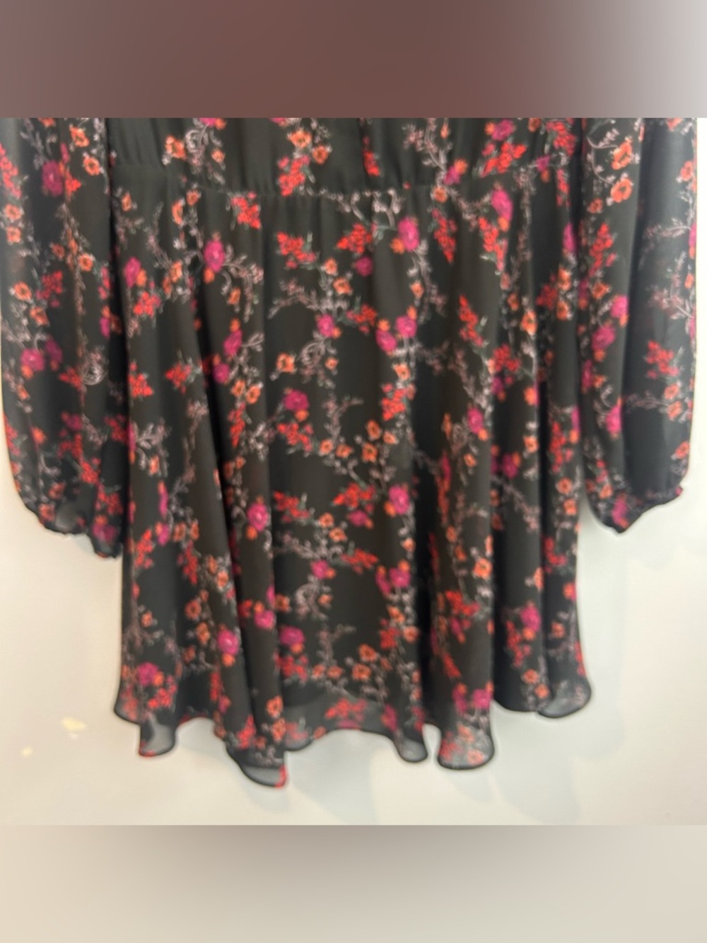 Lover's + Friends Lana Moody Floral Flowy Deep V Keyhole Mini Dress Size Medium - Picture 6 of 13